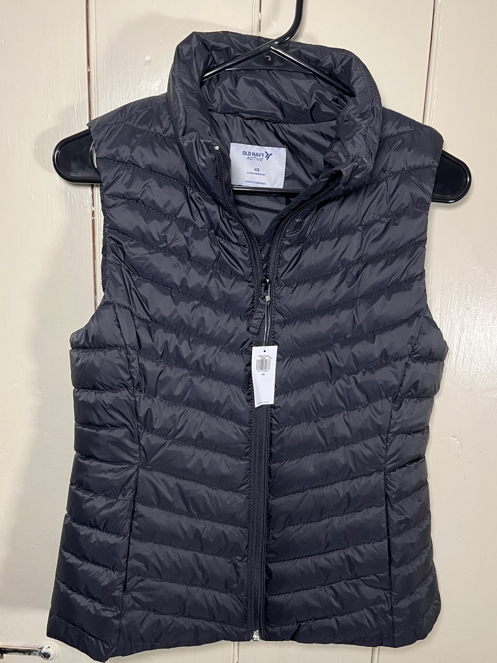 Old Navy Womens XS Puffer Vest New with Tags NWT